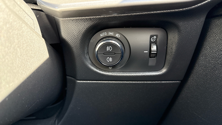 Vauxhall Mokka 100kW Ultimate 50kWh 5dr Auto Electric Hatchback